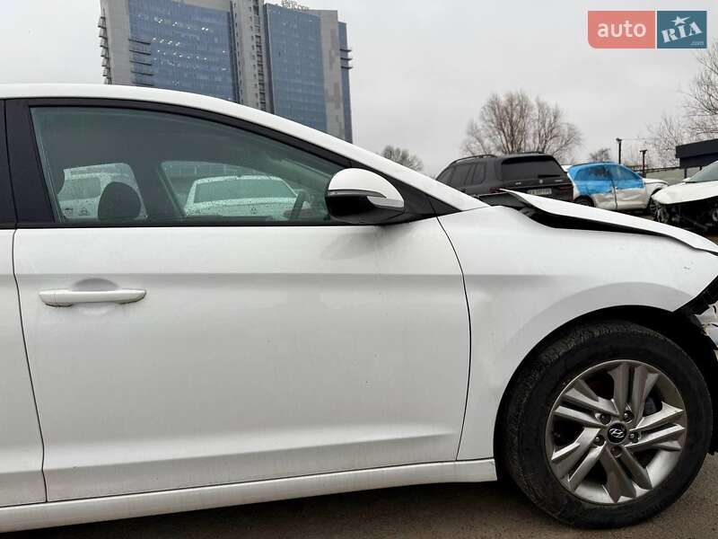 Седан Hyundai Elantra 2020 в Киеве фото 15 Седан Hyundai Elantra 2020 в Киеве