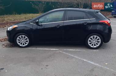 Хэтчбек Hyundai Elantra 2015 в Виннице