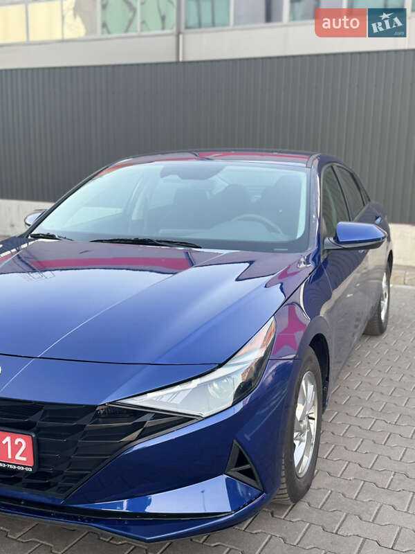Седан Hyundai Elantra 2022 в Киеве