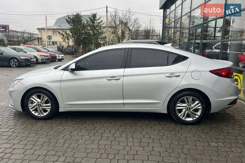 Седан Hyundai Elantra 2019 в Ивано-Франковске