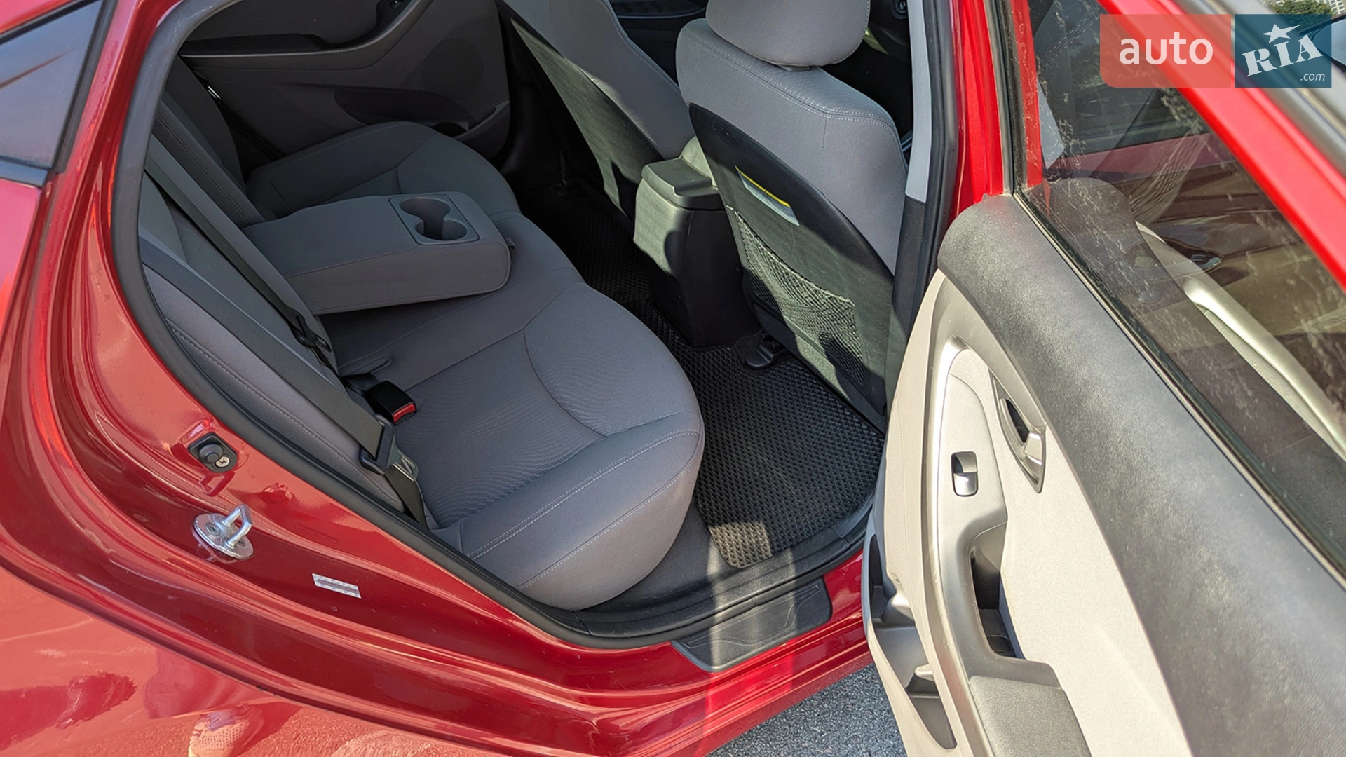 2014 Hyundai Elantra - мініатюра 19