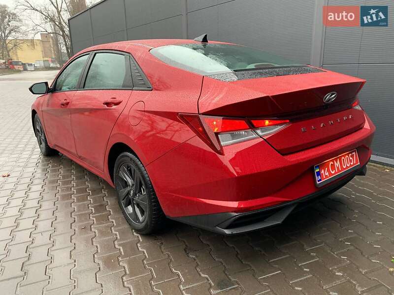 Седан Hyundai Elantra 2021 в Киеве