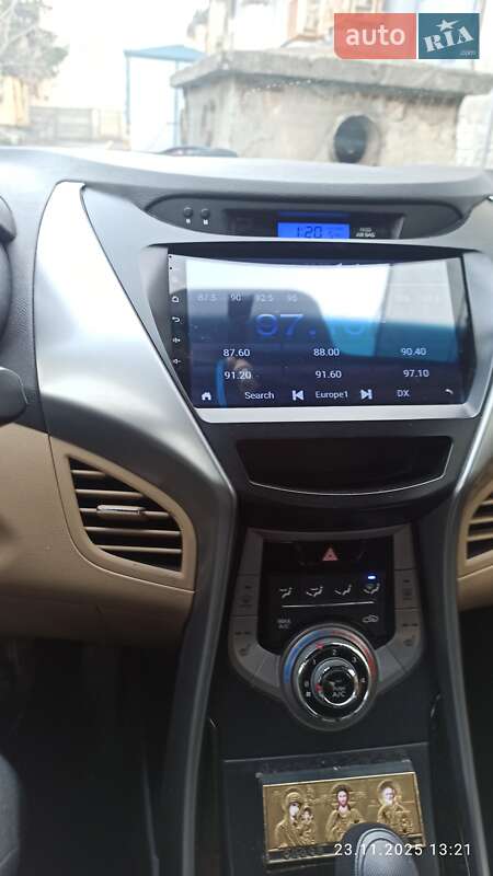 Седан Hyundai Elantra 2012 в Харькове фото 7 Седан Hyundai Elantra 2012 в Харькове