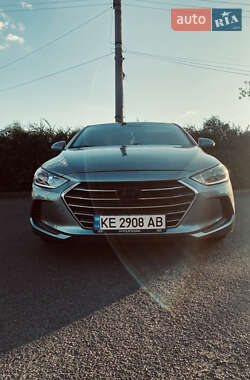 Седан Hyundai Elantra 2018 в Кривом Роге