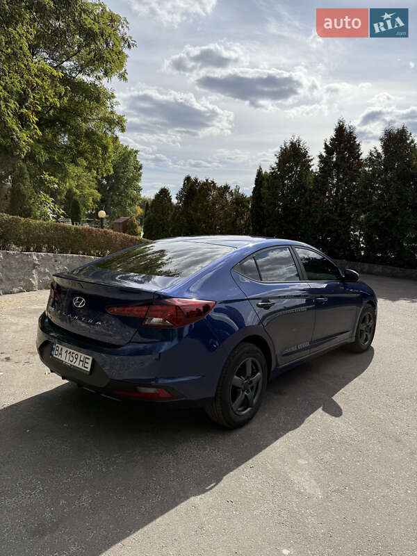Седан Hyundai Elantra 2019 в Кропивницком