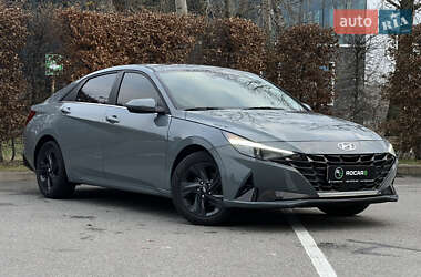 Седан Hyundai Elantra 2022 в Киеве