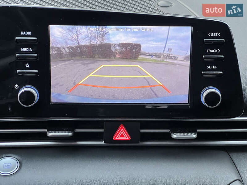 Седан Hyundai Elantra 2022 в Киеве