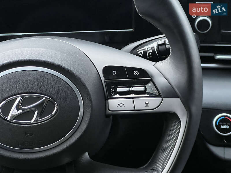 Седан Hyundai Elantra 2022 в Киеве