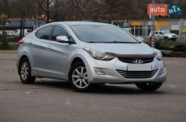 Седан Hyundai Elantra 2012 в Киеве