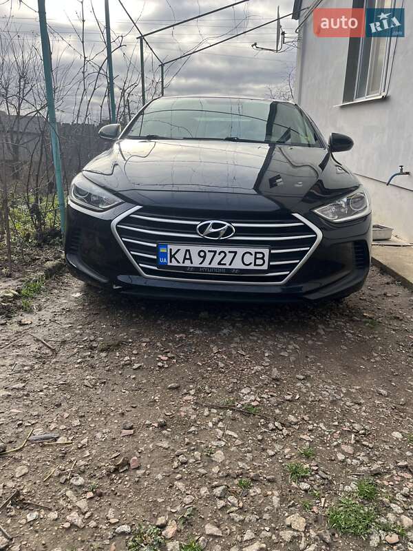 Hyundai Elantra 2016
