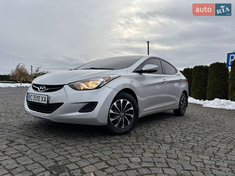 Седан Hyundai Elantra 2011 в Львові