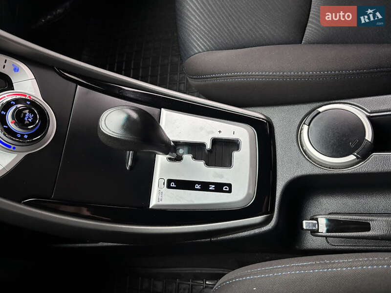 Седан Hyundai Elantra 2011 в Львові