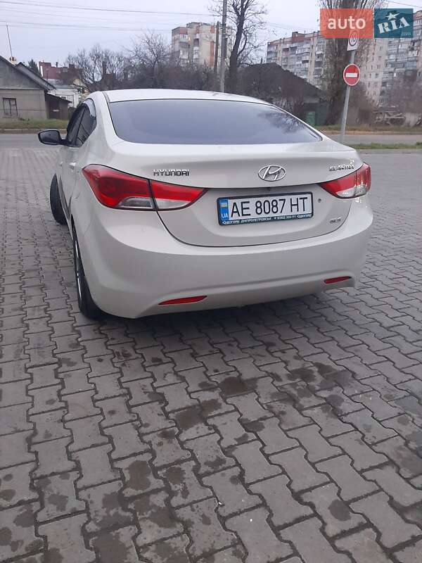 Седан Hyundai Elantra 2012 в Хмельницькому