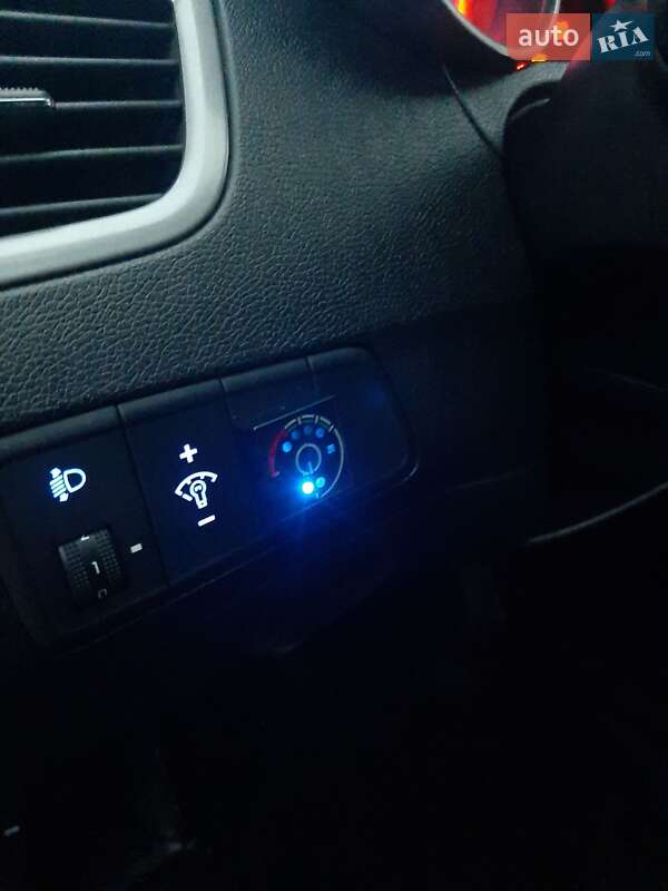 Седан Hyundai Elantra 2012 в Хмельницькому