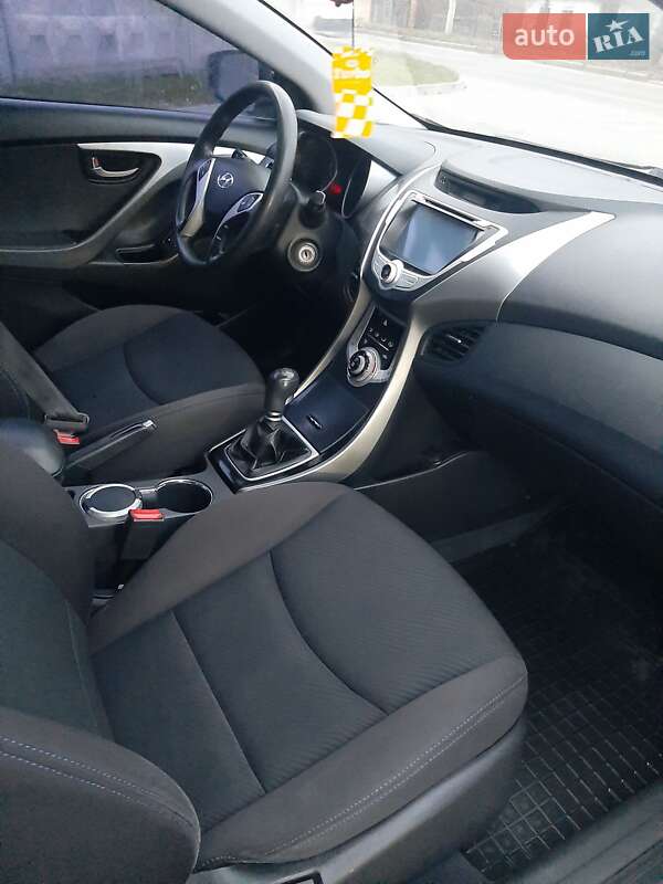 Седан Hyundai Elantra 2012 в Хмельницькому