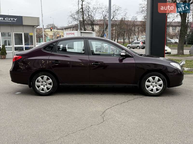 Седан Hyundai Elantra 2010 в Киеве фото 8 Седан Hyundai Elantra 2010 в Киеве