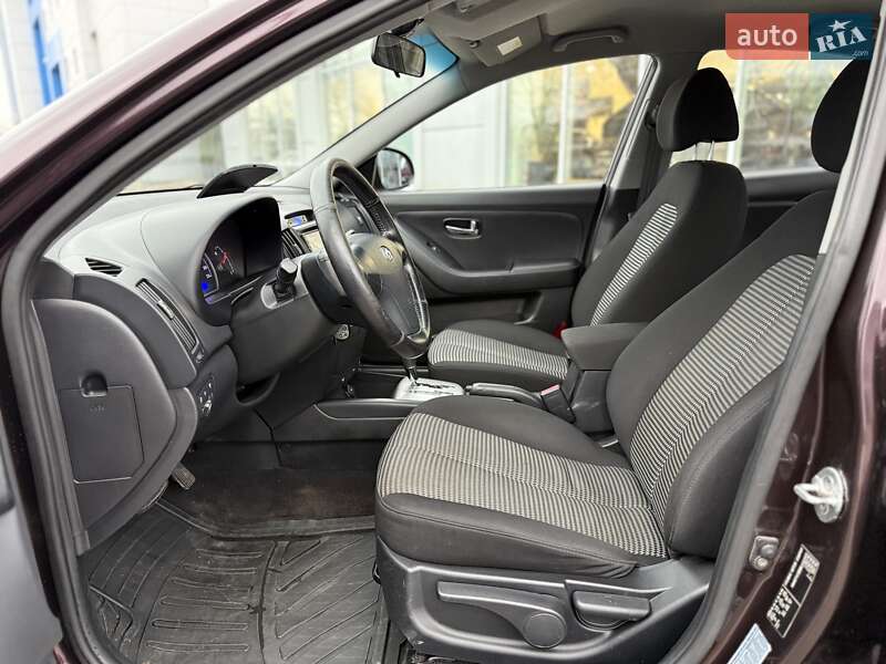Седан Hyundai Elantra 2010 в Киеве фото 14 Седан Hyundai Elantra 2010 в Киеве