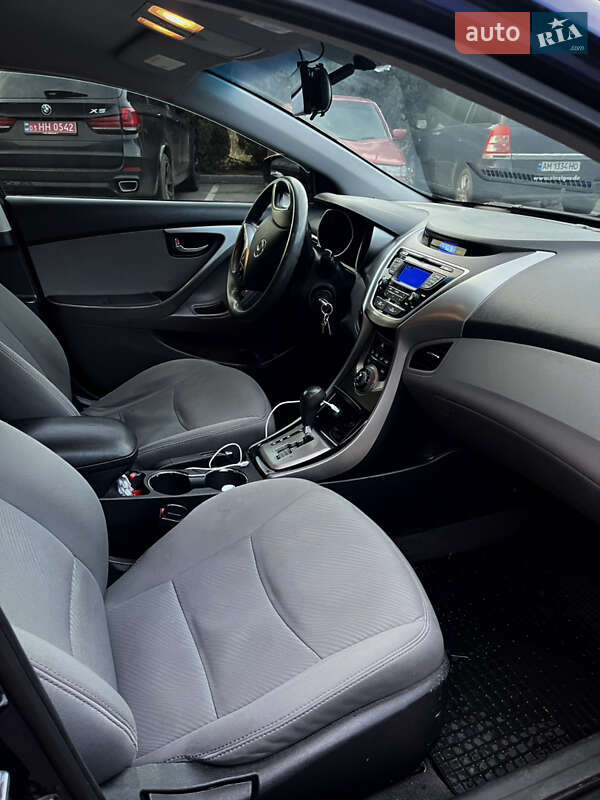 Седан Hyundai Elantra 2013 в Житомирі