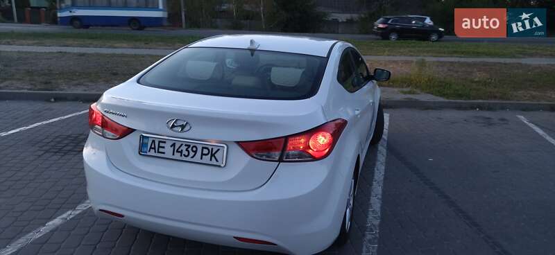 Седан Hyundai Elantra 2013 в Дніпрі фото 28 Седан Hyundai Elantra 2013 в Дніпрі