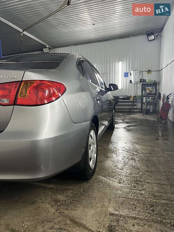 Седан Hyundai Elantra 2011 в Києві фото 6 Седан Hyundai Elantra 2011 в Києві