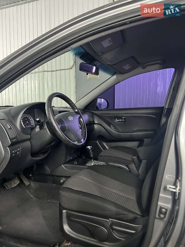 Седан Hyundai Elantra 2011 в Києві фото 17 Седан Hyundai Elantra 2011 в Києві