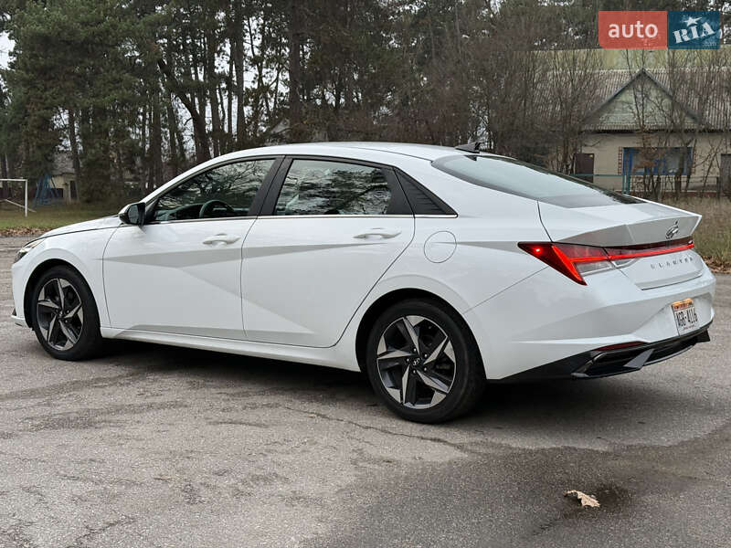 Седан Hyundai Elantra 2021 в Тараще