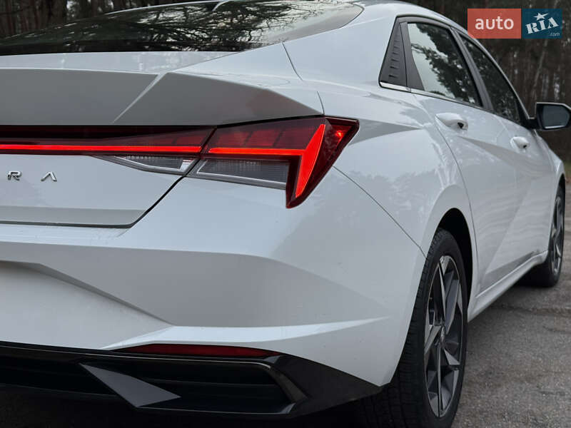 Седан Hyundai Elantra 2021 в Тараще