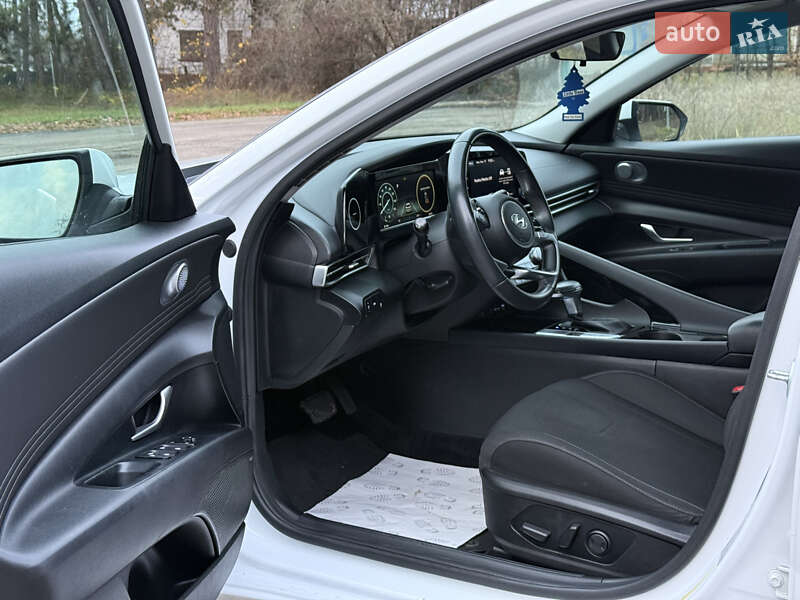 Седан Hyundai Elantra 2021 в Тараще