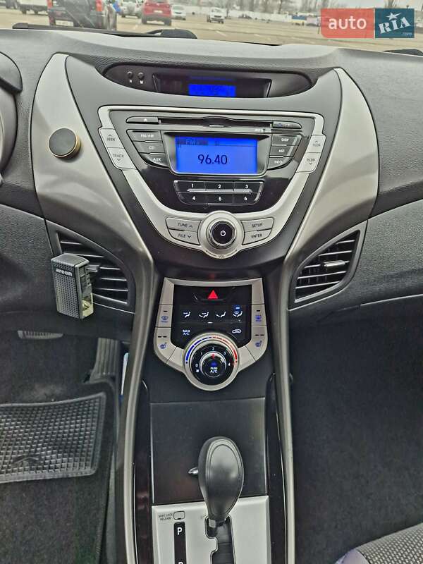 Седан Hyundai Elantra 2012 в Києві фото 7 Седан Hyundai Elantra 2012 в Києві