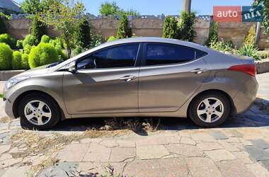 Седан Hyundai Elantra 2013 в Кривом Роге