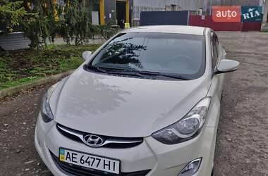 Седан Hyundai Elantra 2013 в Кривом Роге