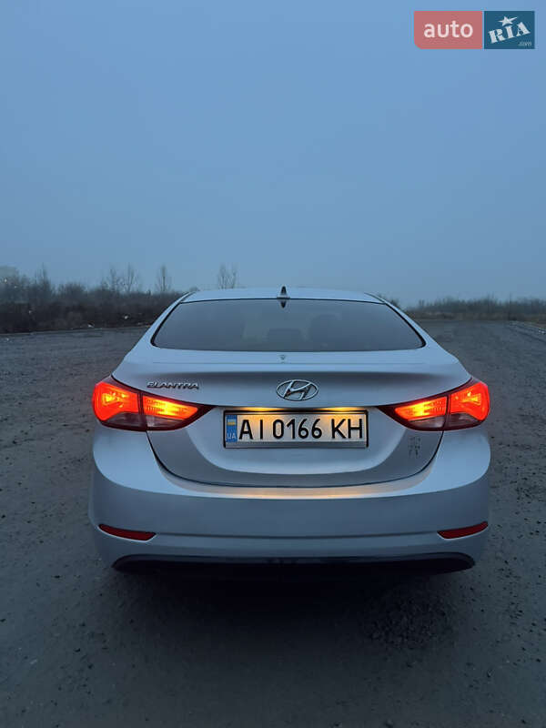 Седан Hyundai Elantra 2014 в Києві фото 4 Седан Hyundai Elantra 2014 в Києві