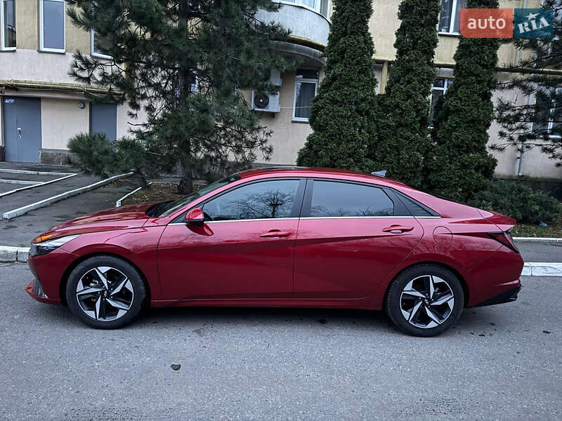Седан Hyundai Elantra 2022 в Харькове