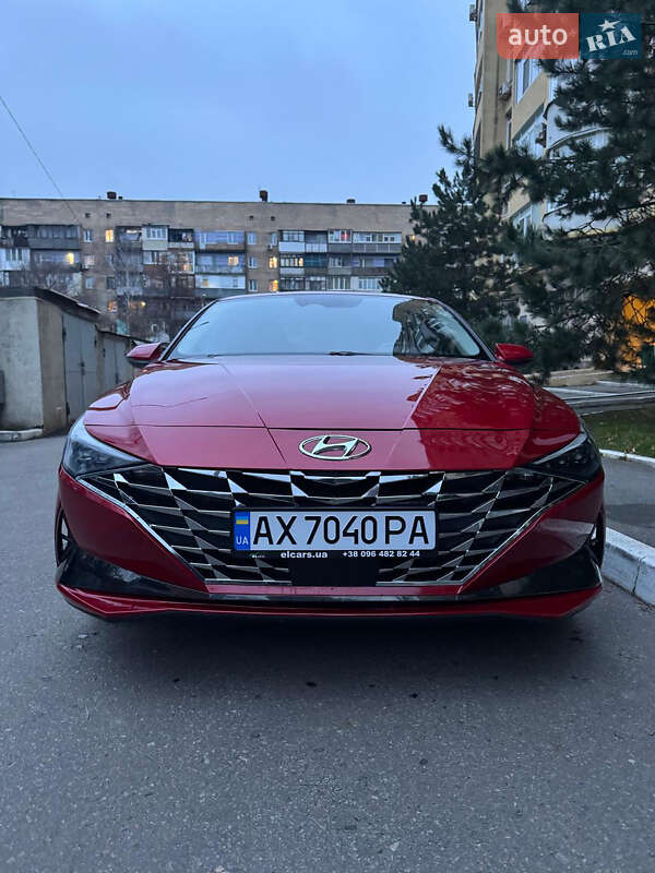 Седан Hyundai Elantra 2022 в Харькове