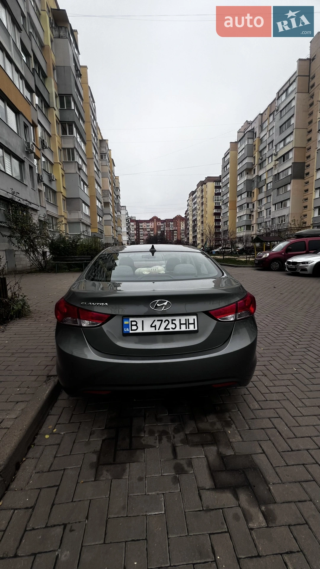 2013 Hyundai Elantra - мініатюра 3