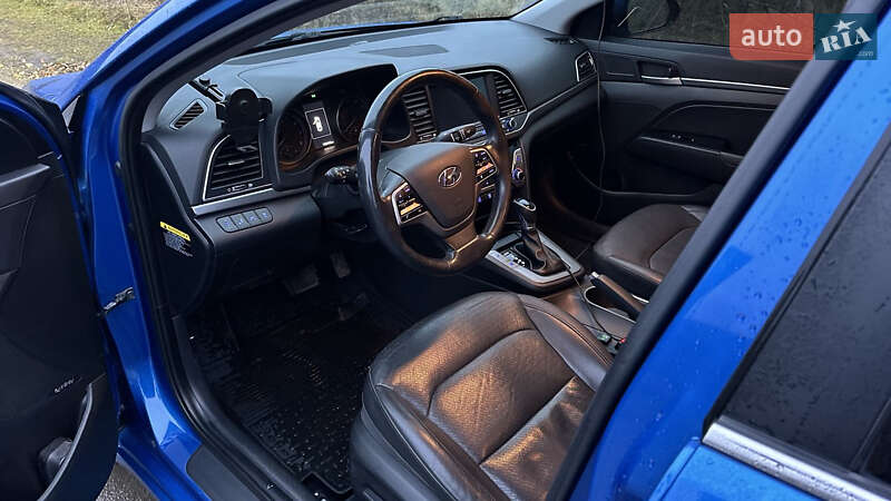 Седан Hyundai Elantra 2015 в Львові фото 4 Седан Hyundai Elantra 2015 в Львові