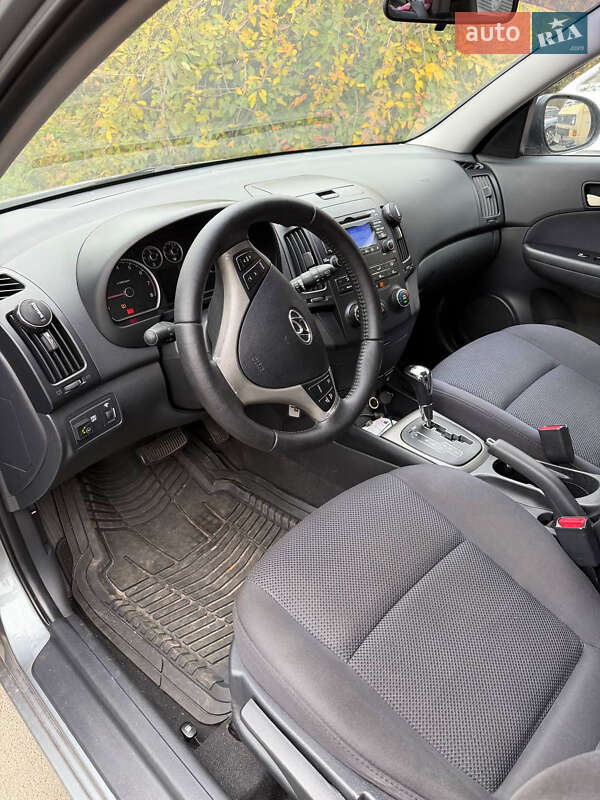 Универсал Hyundai Elantra 2010 в Киеве