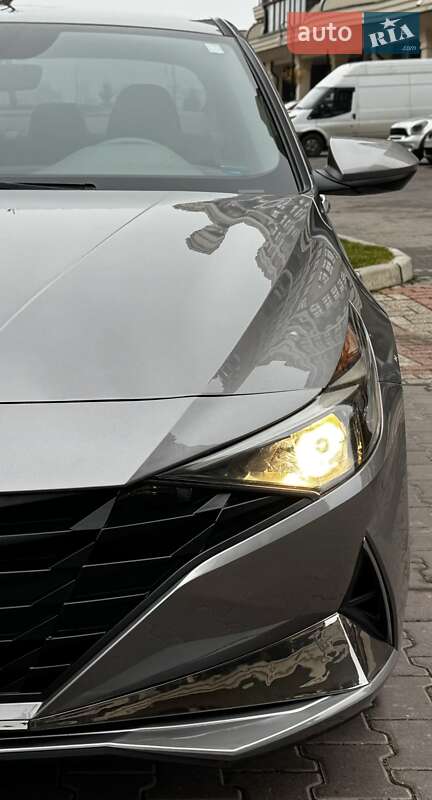 Седан Hyundai Elantra 2023 в Києві