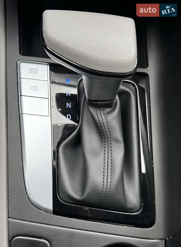 Седан Hyundai Elantra 2023 в Києві