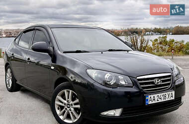 Седан Hyundai Elantra 2008 в Киеве