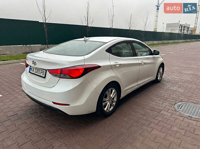 Седан Hyundai Elantra 2015 в Киеве фото 5 Седан Hyundai Elantra 2015 в Киеве