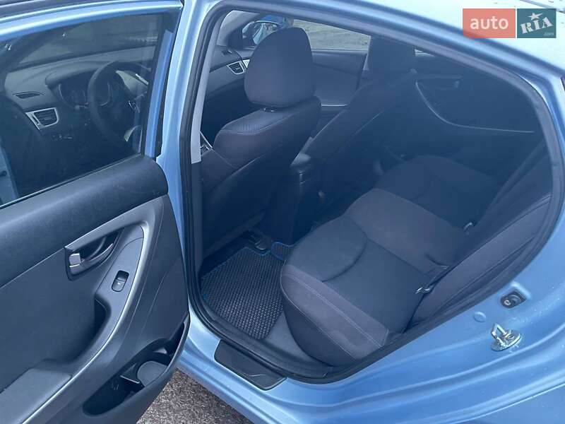Седан Hyundai Elantra 2011 в Рівному фото 10 Седан Hyundai Elantra 2011 в Рівному