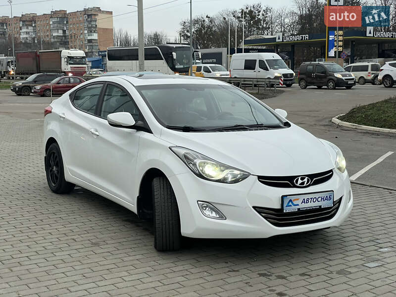 Седан Hyundai Elantra 2012 в Полтаві