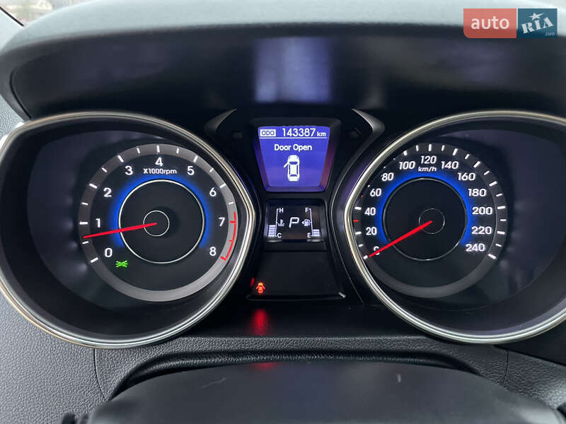 Седан Hyundai Elantra 2012 в Полтаві