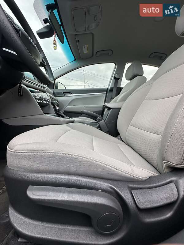 Седан Hyundai Elantra 2020 в Білогородці