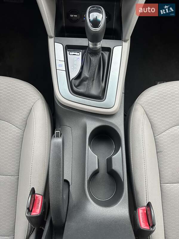 Седан Hyundai Elantra 2020 в Білогородці