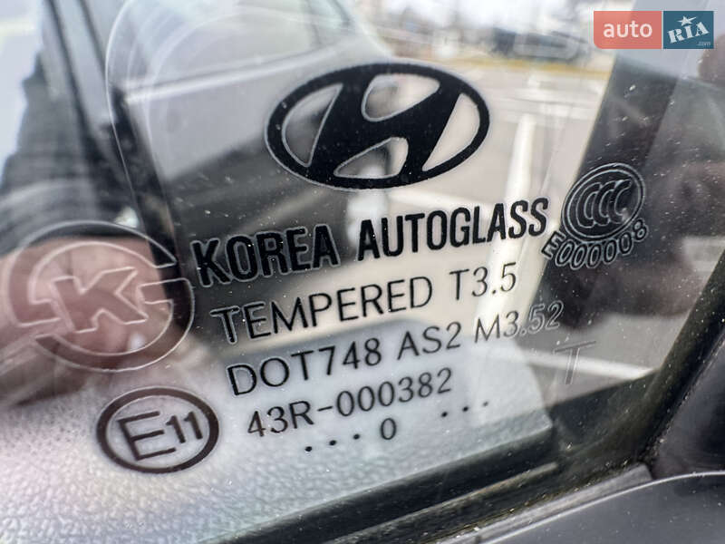 Седан Hyundai Elantra 2010 в Києві