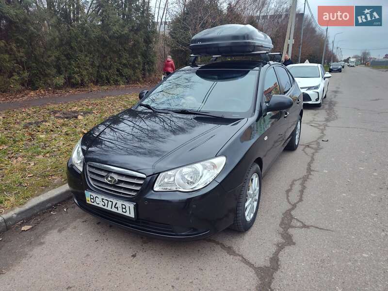 Седан Hyundai Elantra 2008 в Львове
