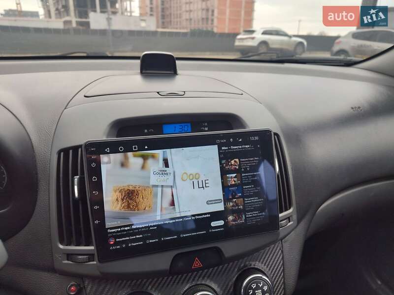 Седан Hyundai Elantra 2008 в Львове