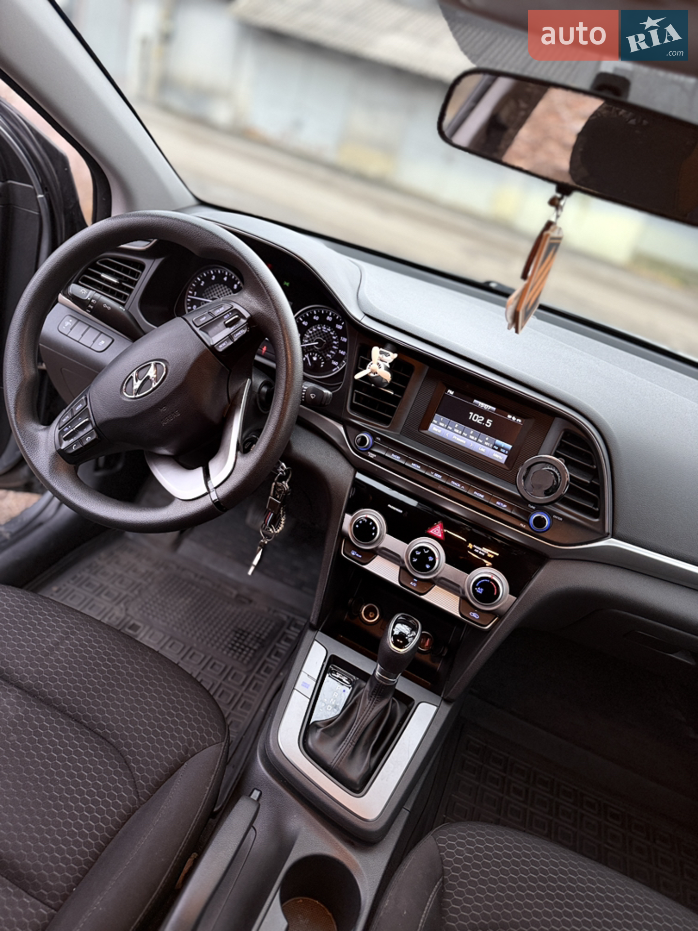 2018 Hyundai Elantra - мініатюра 14
